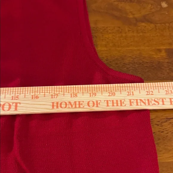 St. John Bold Red Sleeveless Tank Top size Large - Picture 7 of 8